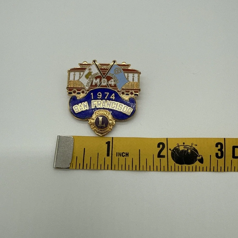 LIONS CLUB International Lapel Pin  San Francisco 1974